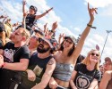 Strahlender Sonnenschein und 70.000 Parkrocker:innen feiern eine heiße Party mit Evanescence, Tenacious D, Kings Of Leon u.v.a., Nürnberg, Zeppelinfeld, 2023 | © laut.de (Fotograf: Désirée Pezzetta)