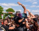 Strahlender Sonnenschein und 70.000 Parkrocker:innen feiern eine heiße Party mit Evanescence, Tenacious D, Kings Of Leon u.v.a., Nürnberg, Zeppelinfeld, 2023 | © laut.de (Fotograf: Désirée Pezzetta)