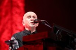Peter Gabriel und Billie Eilish, | © laut.de (Fotograf: Björn Buddenbohm)