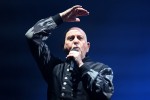 Peter Gabriel und Billie Eilish, | © laut.de (Fotograf: Björn Buddenbohm)