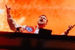Pyro, Feuerwerk und Hits: Der Headliner und Star-DJ liefert., Lollapalooza, Berlin, 2023 | © laut.de (Fotograf: Rainer Keuenhof)