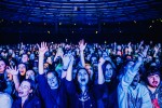 Wenn der irische Sänger und Gitarrist die Bühne betritt, ist die Halle rappelvoll., Berlin, Velodrom, 2023 | © laut.de (Fotograf: Rainer Keuenhof)