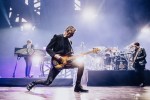 Auf Stippvisite in der Haupstadt: Jim Kerr, Charlie Burchill und Band auf Global Tour 2024., Berlin, Uber Arena, 2024 | © laut.de (Fotograf: Rainer Keuenhof)
