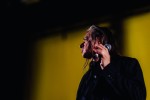 Blixa Bargeld und Band lieferten die erwartbar intensive Erfahrung., Berlin, Columbiahalle, 2024 | © laut.de (Fotograf: Rainer Keuenhof)