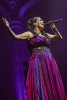 Sharon De Adel und Band betören das Publikum mit neuer Show. Sogar ein Gastauftritt des Openers Annisokay ist drin., Berlin, Velodrom, 2024 | © laut.de (Fotograf: Désirée Pezzetta)