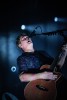 Schmissig und sympathisch: Vor vollem Haus entzücken die schwedischen Indie-Pioniere ihre Fans., Berlin, Huxley's Neue Welt, 2025 | © laut.de (Fotograf: Désirée Pezzetta)