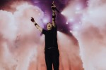 Die Party ist in vollem Gange und der zweite Festivaltag läuft auf seinen Höhepunkt zu., Rock am Ring, 2025 | © laut.de (Fotograf: Rainer Keuenhof)