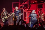 30 Jahre Beatsteaks! Die Berliner laden am ersten Abend zu ihrem frühen Werk - unterstützt u.a. von Die Ärzte und Die Toten Hosen ., Berlin, Max-Schmeling-Halle, 2025 | © laut.de (Fotograf: Désirée Pezzetta)