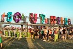 Es ist angerichtet bei perfektem, wenn auch glühend heißem Festivalwetter!, Southside, 2025 | © laut.de (Fotograf: Désirée Pezzetta)