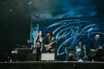 Regen und Kälte zum Festivalstart - aber alle sind parat: Wackööön!, Wacken, 2025 | © laut.de (Fotograf: Désirée Pezzetta)