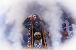 Regen und Kälte zum Festivalstart - aber alle sind parat: Wackööön!, Wacken, 2025 | © laut.de (Fotograf: Désirée Pezzetta)