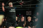 Regen und Kälte zum Festivalstart - aber alle sind parat: Wackööön!, Wacken, 2025 | © laut.de (Fotograf: Désirée Pezzetta)