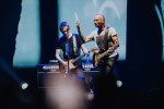 Der Police-Sänger in Trio-Besetzung vor ausverkauftem Haus., Berlin, Uber Arena, 2025 | © laut.de (Fotograf: Rainer Keuenhof)