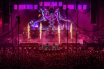 Bass, Bier und Bochumer Seide: die Vollbedienung  Tekkno-Metal in der Hauptstadt., Berlin, Uber Arena, 2025 | © laut.de (Fotograf: Désirée Pezzetta)