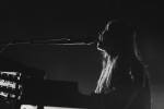 Großer Pop, der sich vor offenen Mündern aufbaut: Die Schwedin performt ihr Album "Iconoclasts"., Berlin, Huxleys Neue Welt, 2026 | © laut.de (Fotograf: Rainer Keuenhof)