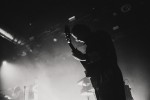 Großer Pop, der sich vor offenen Mündern aufbaut: Die Schwedin performt ihr Album "Iconoclasts"., Berlin, Huxleys Neue Welt, 2026 | © laut.de (Fotograf: Rainer Keuenhof)
