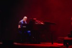 Seit über 45 Jahre im Geschäft: der Grammy- und Oscar-gekürte Singer/Songwriter aus Texas., Berlin, Admiralspalast, 2026 | © laut.de (Fotograf: Rainer Keuenhof)