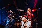 Supergroup at work: die Ex-King Crimson-Mitglieder Adrian Belew und Tony Levin bringen in Koop mit Gitarrengott Steve Vai und Tool-Drummer Danny Carey., Berlin, Uber Eats Music Hall, 2026 | © laut.de (Fotograf: Rainer Keuenhof)