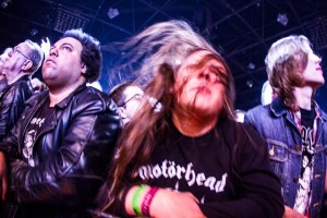 Bang your head!