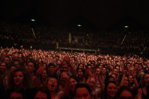 Begeisterte Fans.