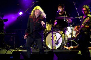 Der ehemalige Led Zeppelin-Sänger auf dem Schlossplatz. 
