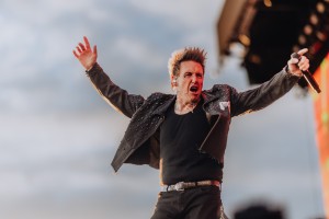 Papa Roach.
