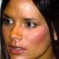 Victoria Beckham - Strip für Elton Johns Stiftung