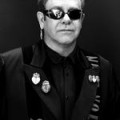Elton John - Pornografisches Foto beschlagnahmt