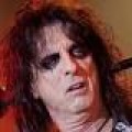 Geiz ist geil - Alice Cooper ist alt und braucht das Geld
