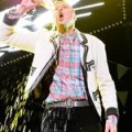 Schuh-Plattler - Arcade Fire umringt von Filmstars