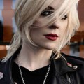 Schuh-Plattler - Brody Dalle beendet Elternzeit