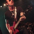 Schuh-Plattler - Festivals laden Eagles Of Death Metal aus