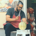 Samy Deluxe - Rap-Prominenz im Clip zu 