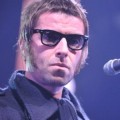 Klug-Scheißer - Liam Gallagher bewirft Jamie Olivers Haus