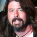 Schuh-Plattler - Dave Grohl zockt Nirvana-Song