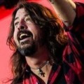 Schuh-Plattler - Dave Grohl holt blinden Fan auf die Bühne