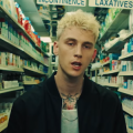 "Candy" - Machine Gun Kelly & Trippie Red kiffen mit Kids