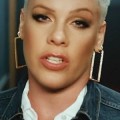 Pink - Neues Video zu "Hurts 2B Human" mit Khalid