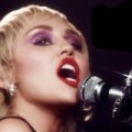 Metalsplitter - Miley Cyrus plant Metallica-Coveralbum