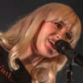 Fotos/Review - Shootingstar Maisie Peters live in Berlin