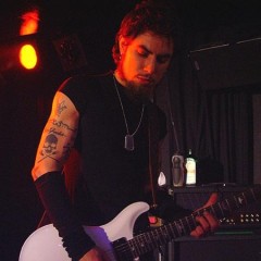 Dave Navarro