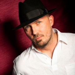 Tomasz Kukurba (Bratsche, Geige) und ...