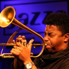 Live in Zürich auf dem Jazz No Jazz-Festival.