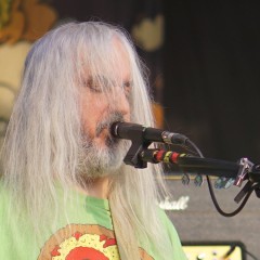 J Mascis.