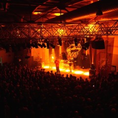 ... hatte Torch seinen Advanced Chemistry-Kollegen Toni L dabei.