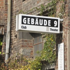 … das Gebäude 9.