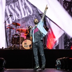 Maroon 5.
