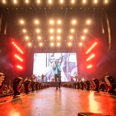 Maroon 5.