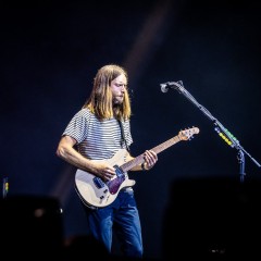 Maroon 5.