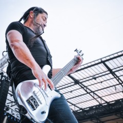 Robert Trujillo.